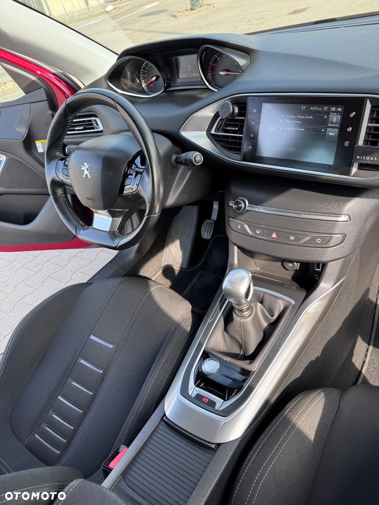 Peugeot 308 130 e-THP Stop & Start Allure - 27