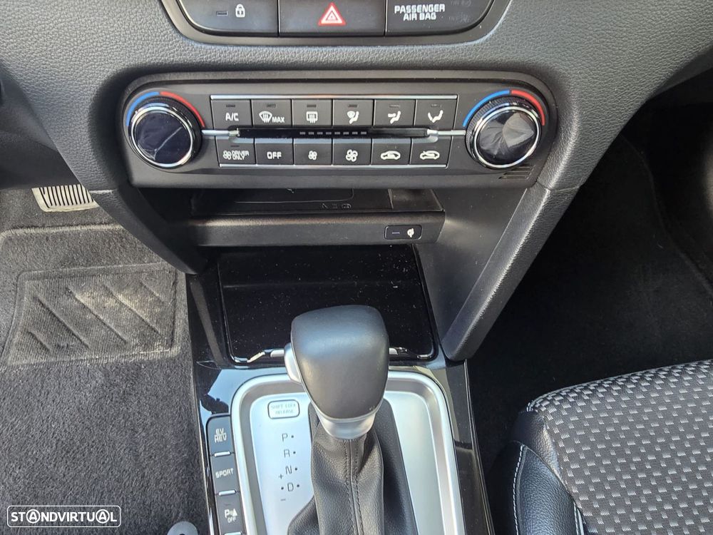 Kia XCeed - 13