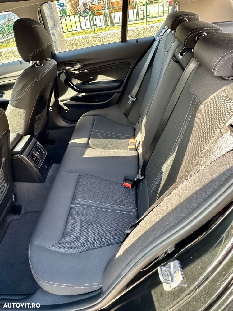 BMW Seria 1 120d Aut. Sport Line - 12