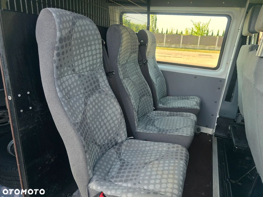 Ford Transit - 19