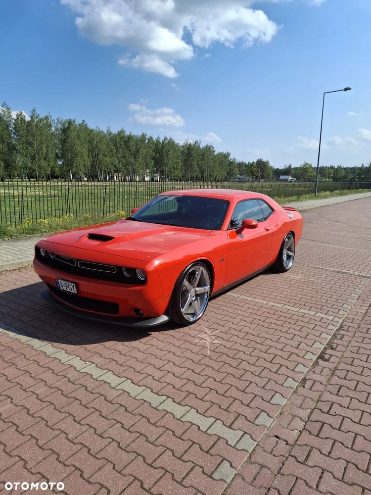 Dodge Challenger 5.7 R/T - 1