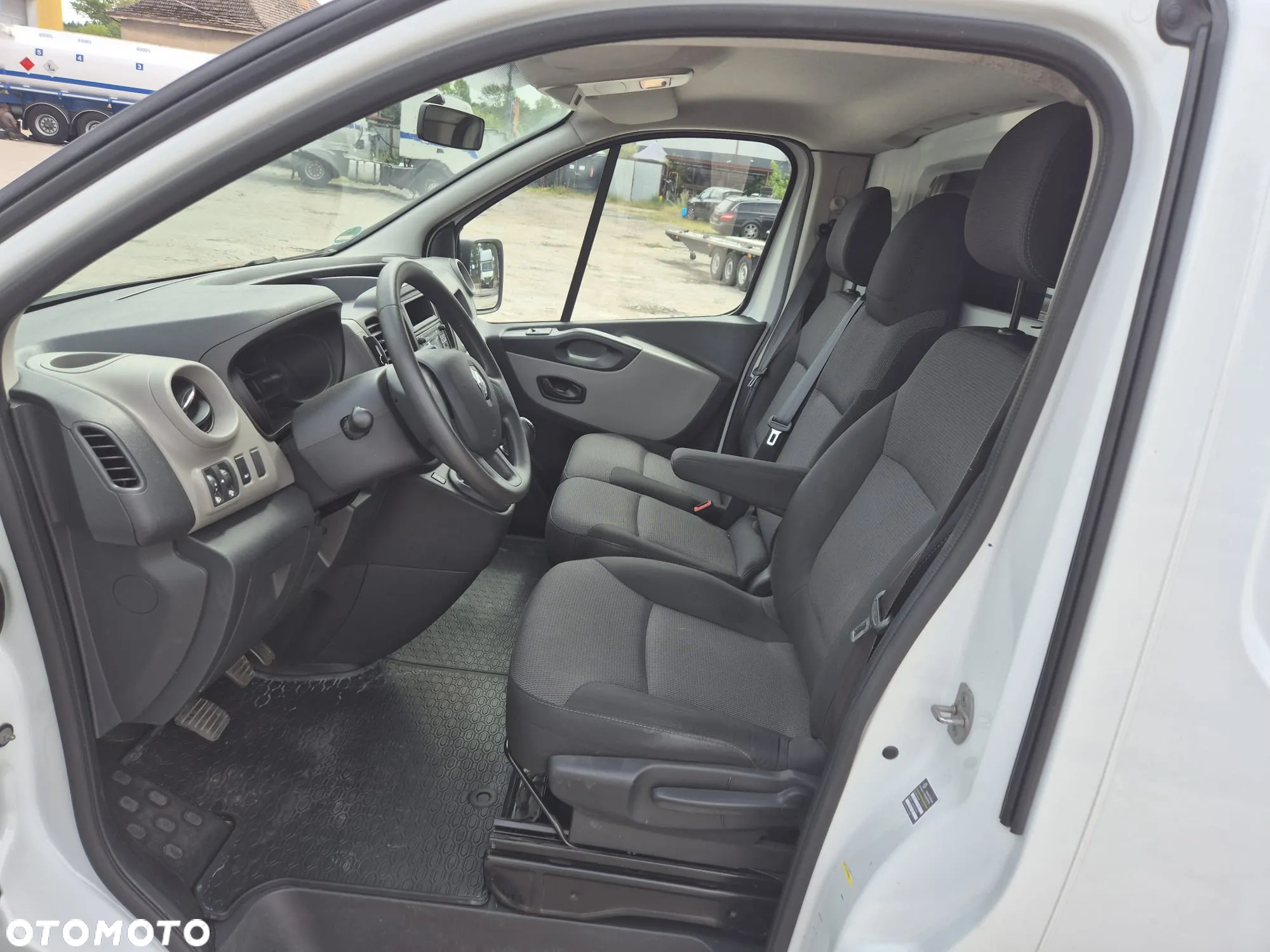 Renault Trafic L2H1 2,9t Pack Clim - 9