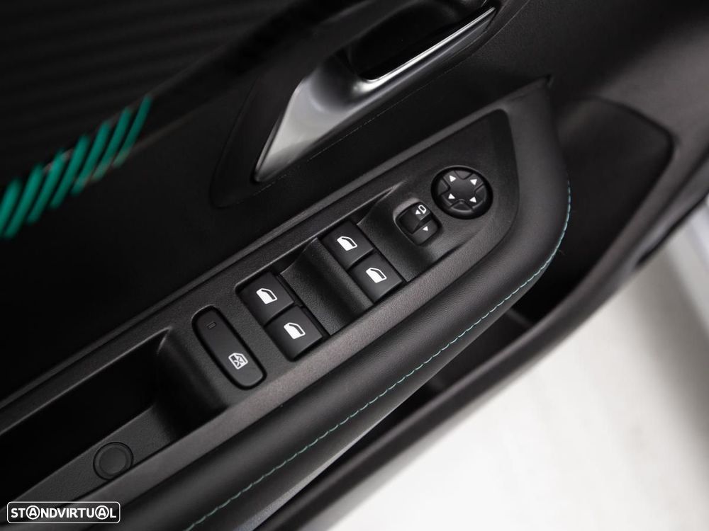 Peugeot 208 1.2 PureTech Allure Pack - 14