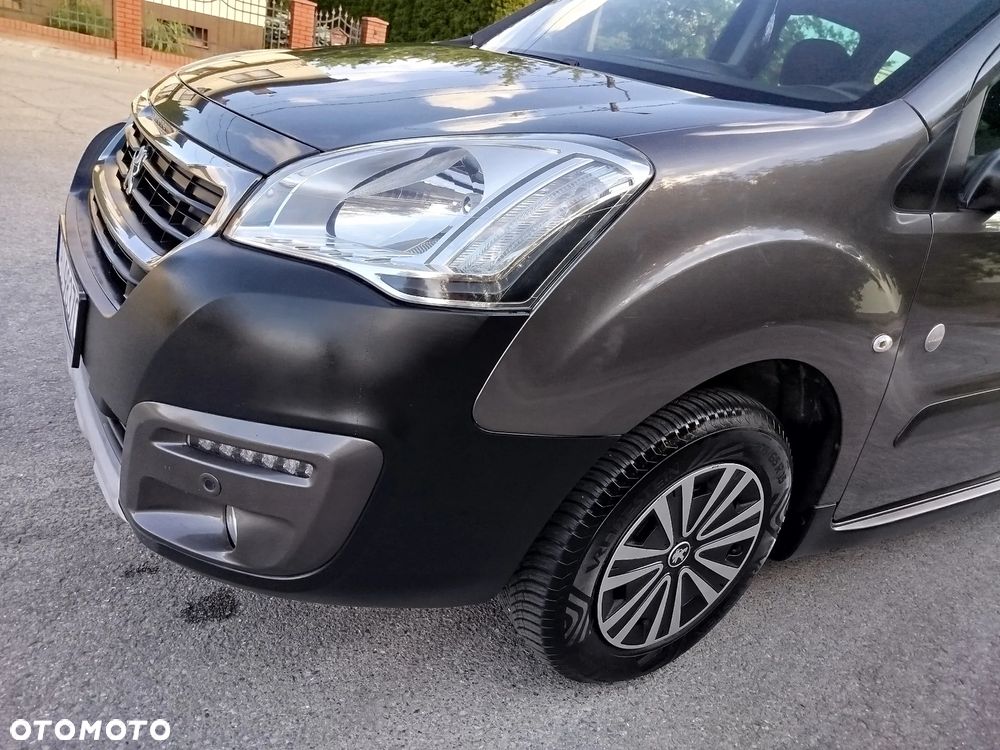 Peugeot Partner 1.6 BlueHDi Outdoor S&S - 12