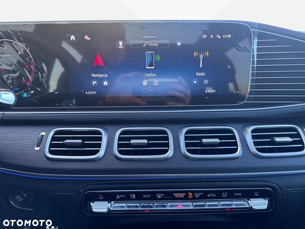 Mercedes-Benz GLS - 22