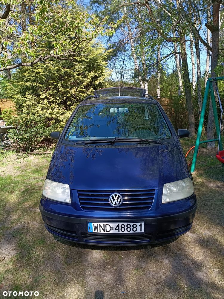 Volkswagen Sharan 1.9 TDI Comfortline Tiptr - 11