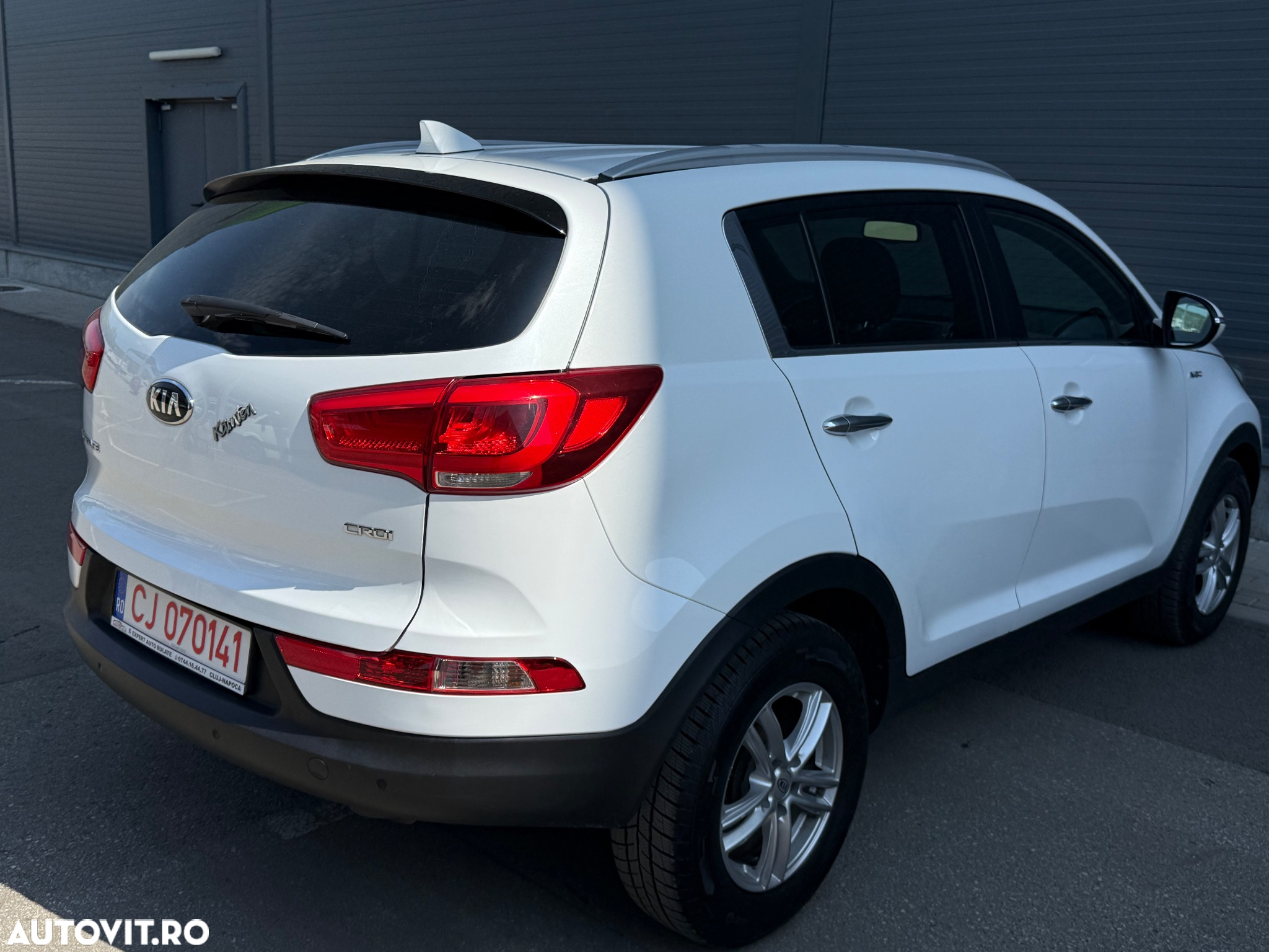 Kia Sportage 2.0 CRDI AWD Aut. Fifa World Cup Edition - 4