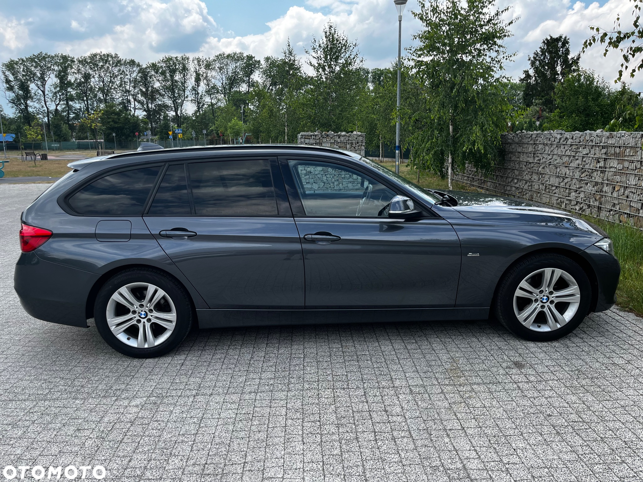 BMW Seria 3 320d xDrive Sport Line - 4