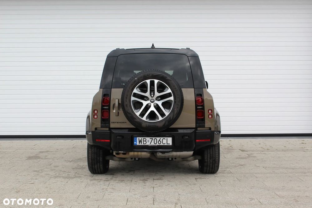 Land Rover Defender - 3