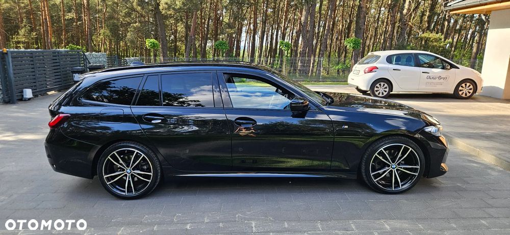 BMW Seria 3 320d xDrive mHEV M Sport - 3