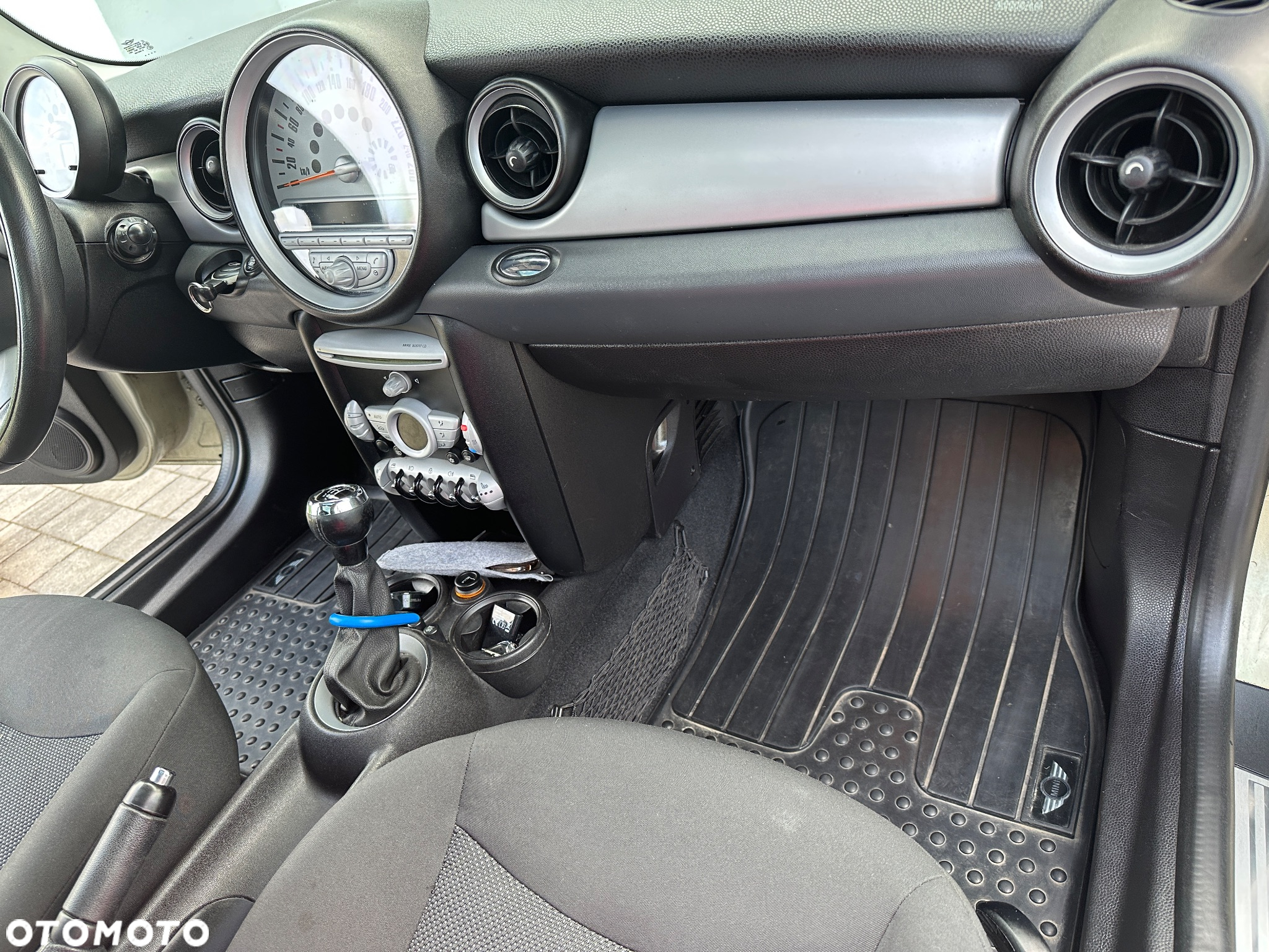 MINI ONE Standard - 16