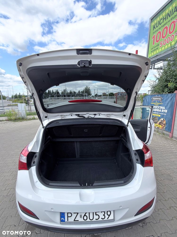 Hyundai i30 1.6 CRDi Premium - 21