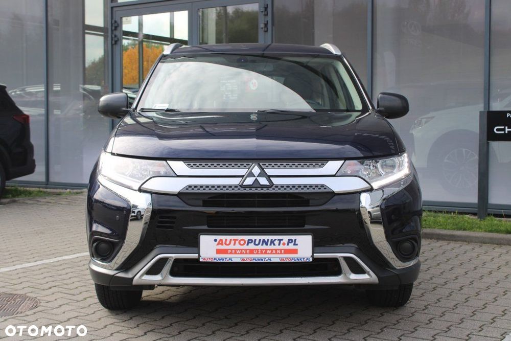 Mitsubishi Outlander - 3