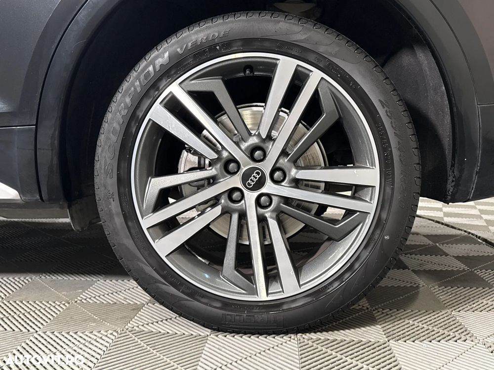 Audi Q5 55 TFSI e quattro S tronic - 14