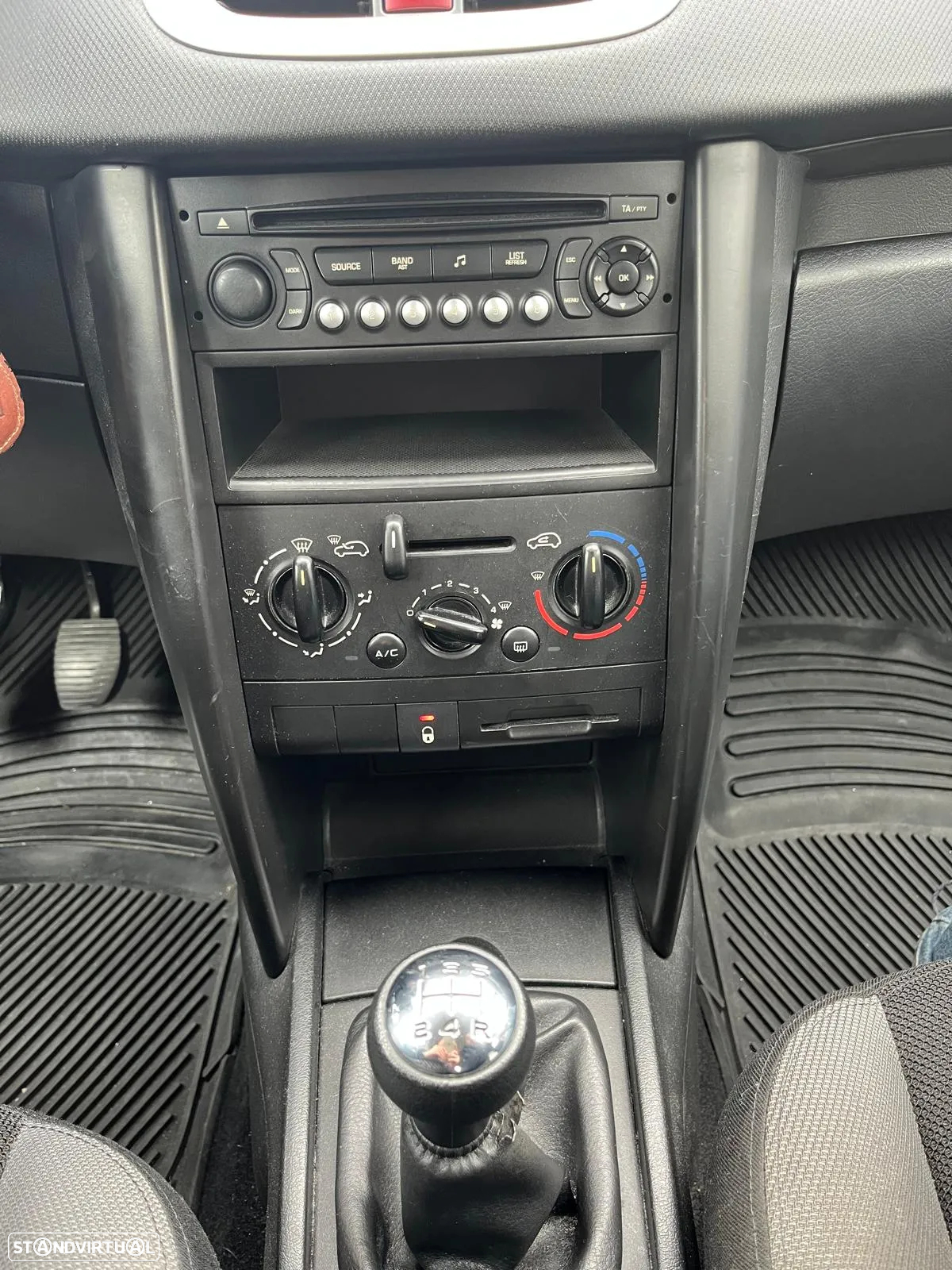 Peugeot 207 1.4 16V Trendy - 7