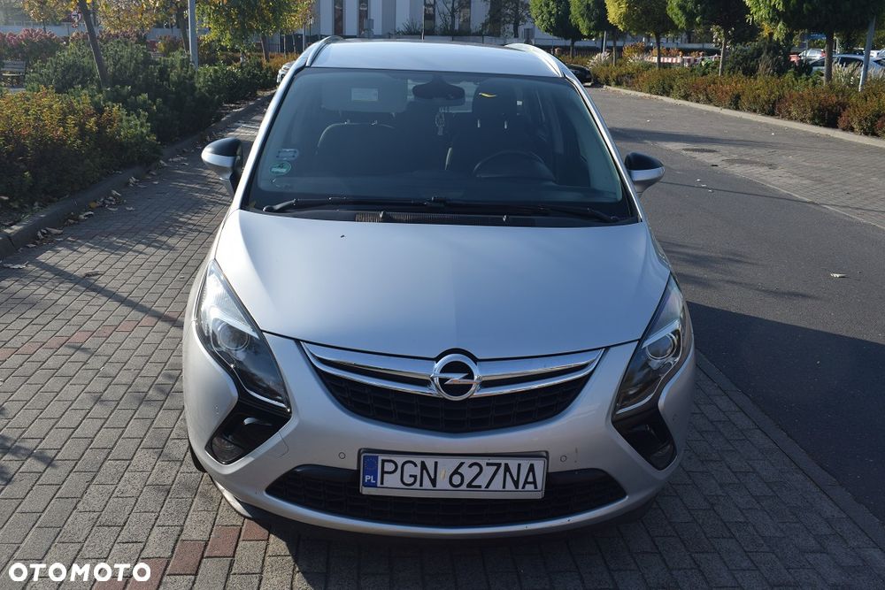 Opel Zafira 2012 photo 4