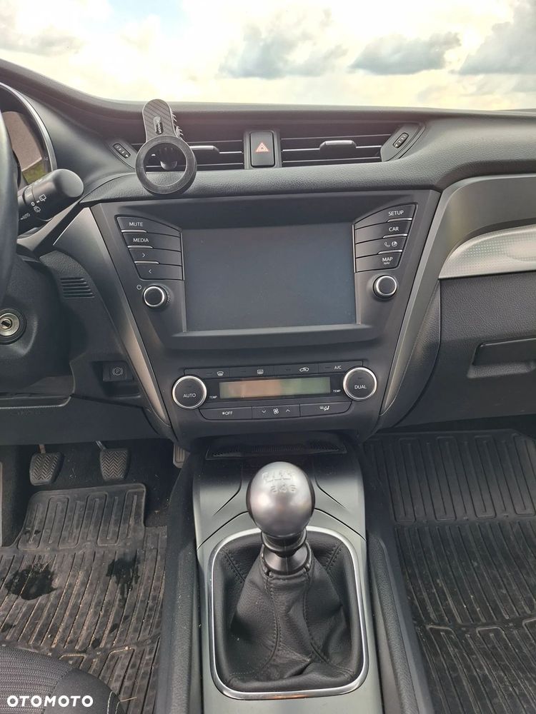 Toyota Avensis - 13
