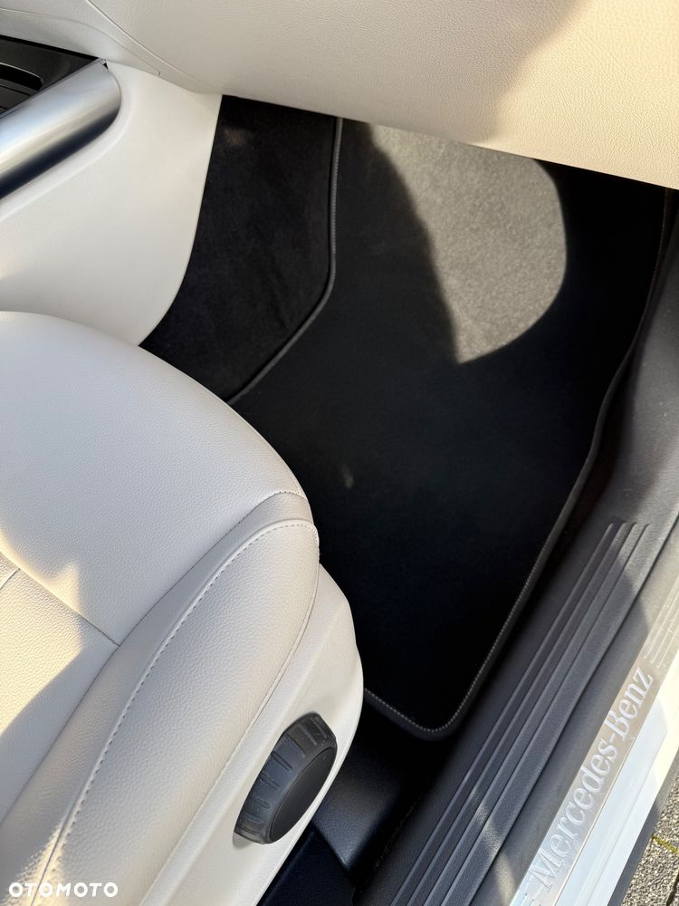 Mercedes-Benz GLA 200 Progressive - 18