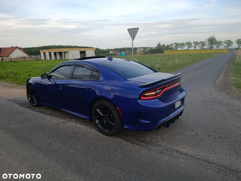 Dodge Charger 5.7 R/T - 8