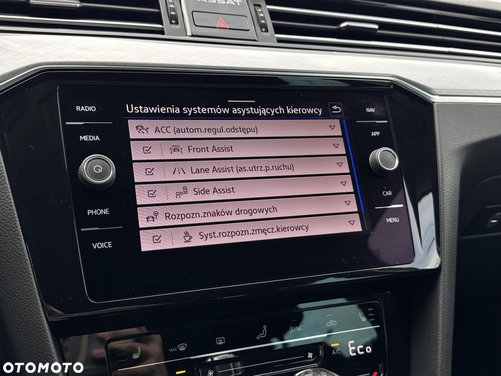 Volkswagen Passat 1.4 TSI Plug-In Hybrid GTE DSG - 28