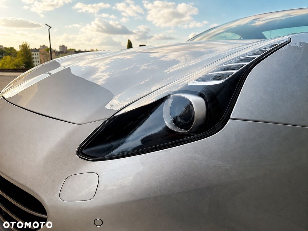 Ferrari California T - 16