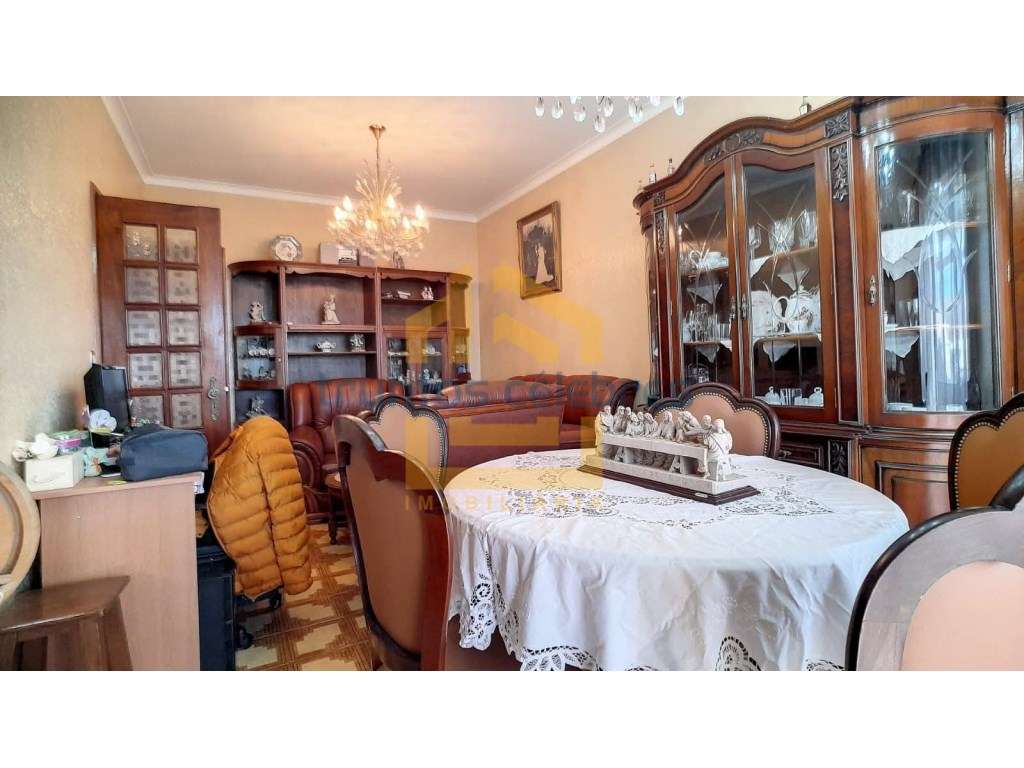 Andar Moradia T3+1 Duplex para Arrendamento | Caxinas I Vila do Conde - Grande imagem: 2/18
