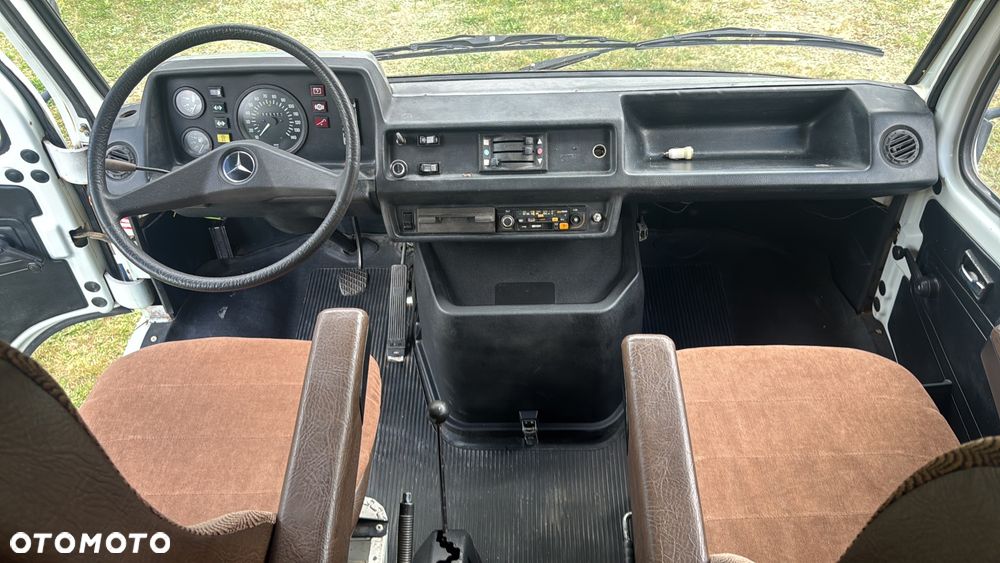 Mercedes-Benz 207D KAMPER - 7