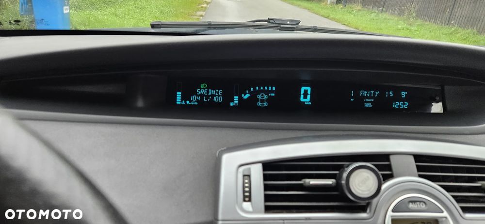 Renault Scenic - 17