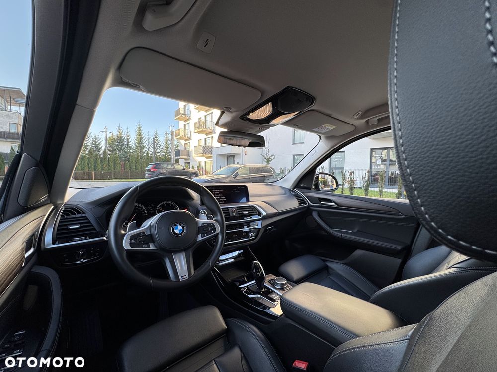 BMW X3 xDrive20d Luxury Line - 23