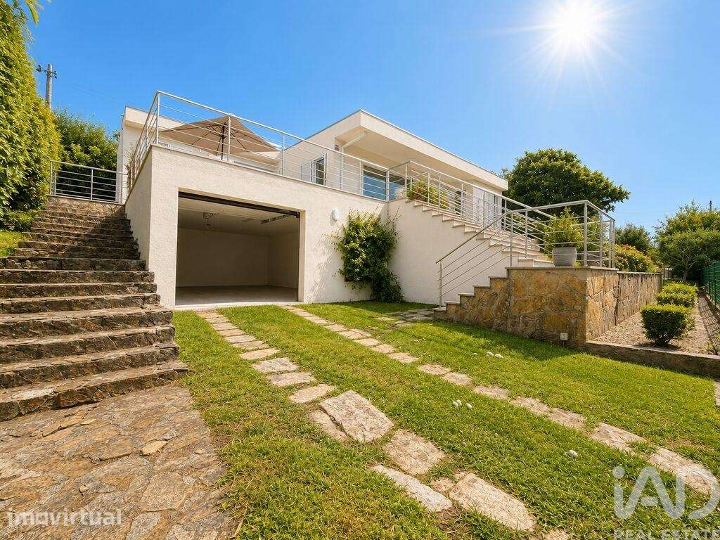 Casa / Villa T3 em Vila Nova de Cerveira e Lovelhe de 126 m2 - Grande imagem: 2/37