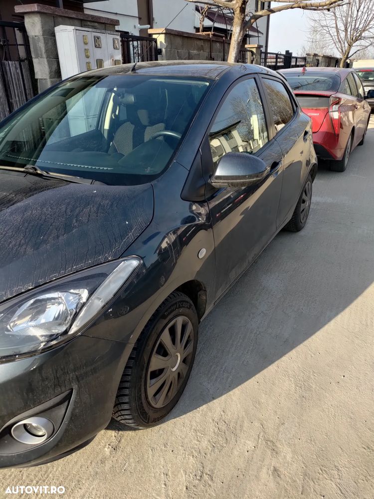 Mazda 2 1.3i TE - 3