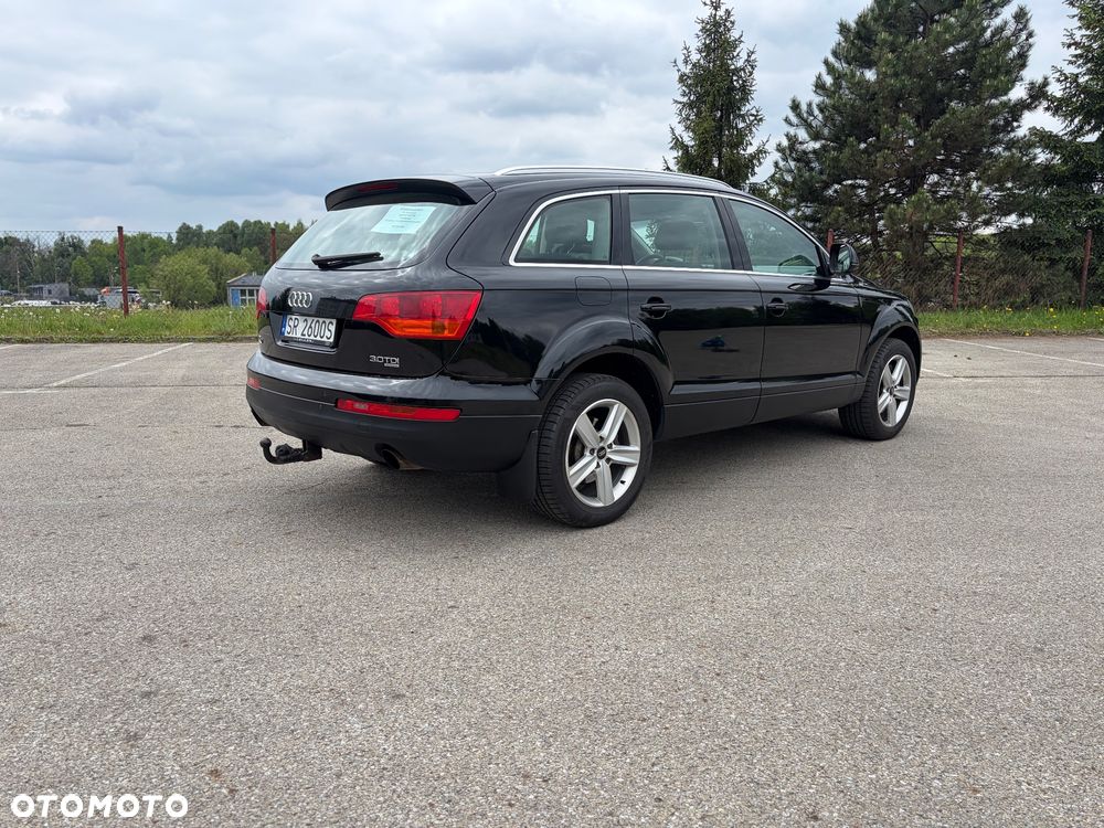 Audi Q7 - 6
