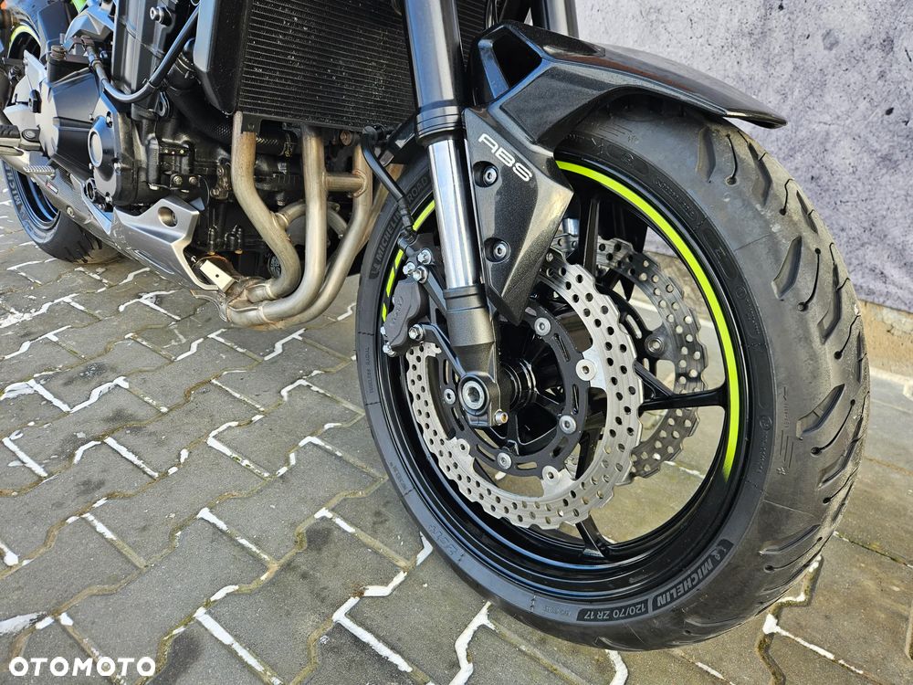 Kawasaki Z 900 - 18
