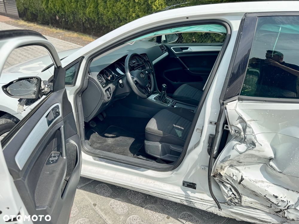 Volkswagen Golf 1.2 TSI BlueMotion Technology Cup - 13