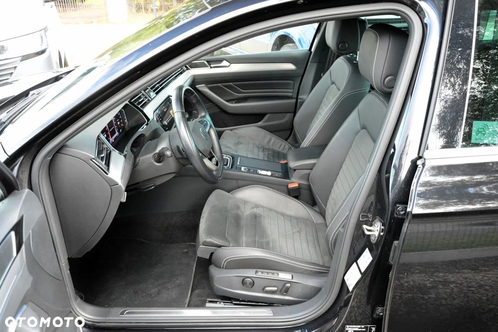 Volkswagen Passat - 10