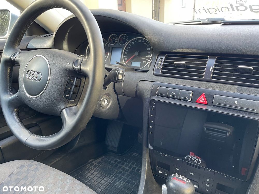 Audi A6 Limousine 2.5 TDI Quattro Tiptr - 9