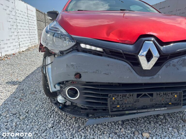 Renault Clio 1.2 16V 75 Expression - 12