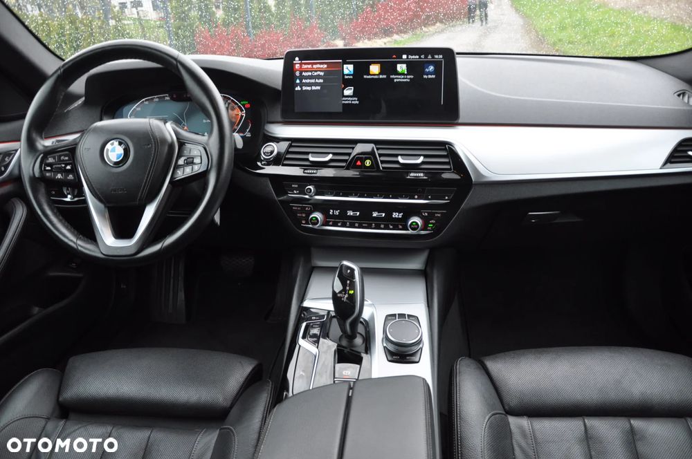BMW Seria 5 520d xDrive mHEV M Sport sport - 24