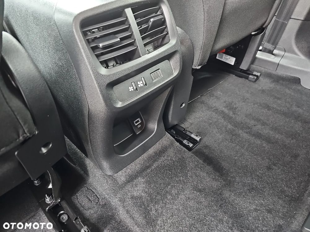 Peugeot Partner RIFTER 1.5 diesel 130KM automat - 27