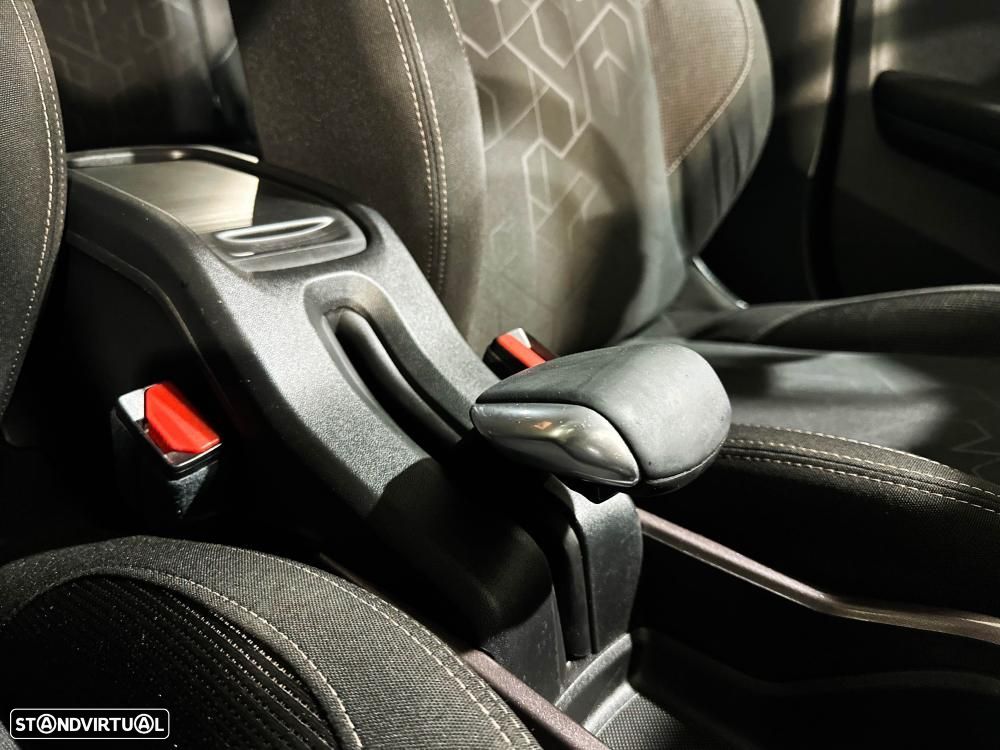 Peugeot 2008 1.6 e-HDi Allure 2-Tronic - 37