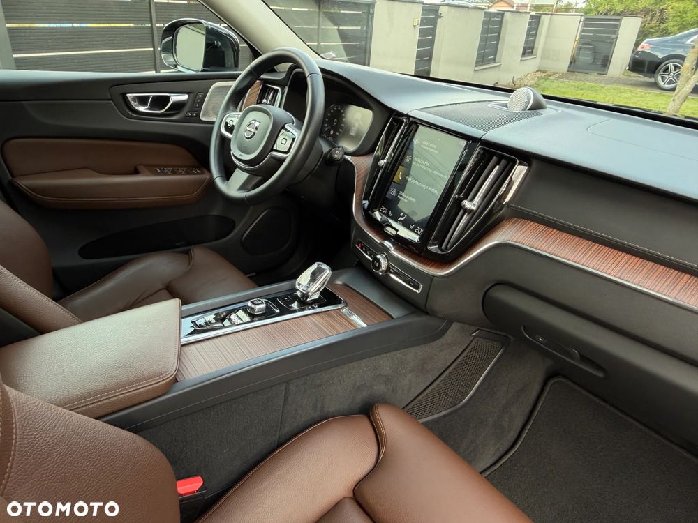 Volvo XC 60 B5 B AWD Inscription - 17