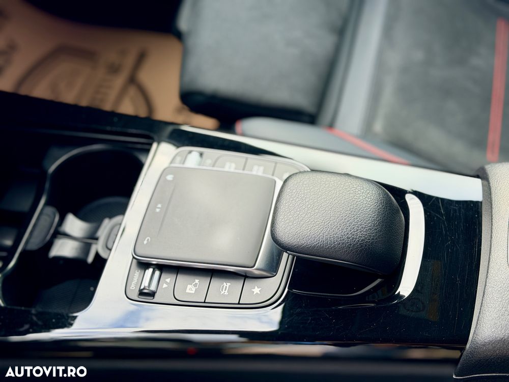 Mercedes-Benz CLA - 11