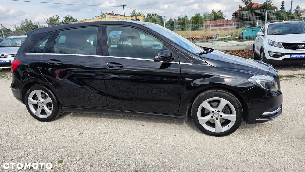 Mercedes-Benz Klasa B 180 BlueEFFICIENCY Edition 1 - 9