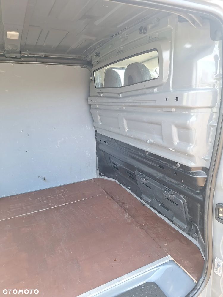 Renault Trafic - 8