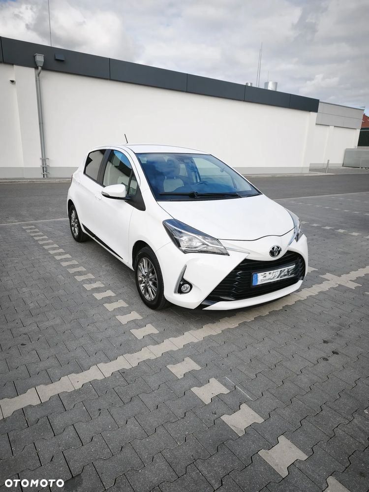 Toyota Yaris 1.5 Premium - 2