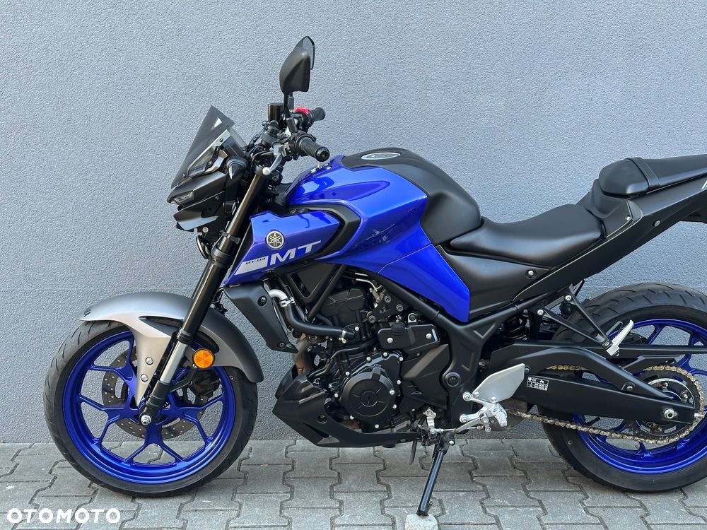 Yamaha MT - 7
