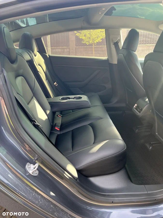 Tesla Model 3 Langstreckenbatterie Allradantrieb Dual Motor - 14