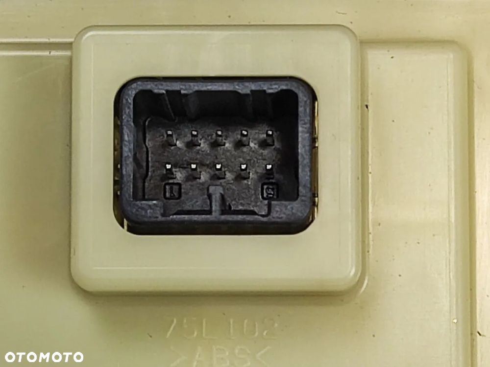 TOYOTA CAMRY 19-24r Ładowarka Indukcyjna Panel Tunelu Środkowego RÓŻNE KOLORY - 10