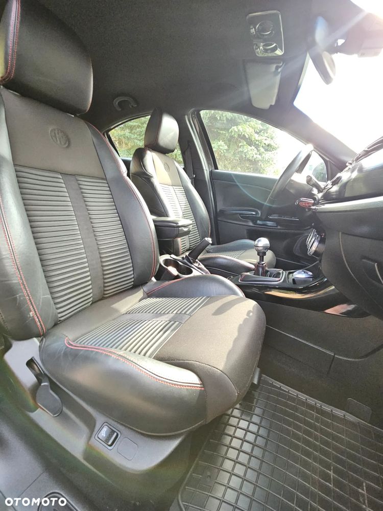 Alfa Romeo Giulietta - 8