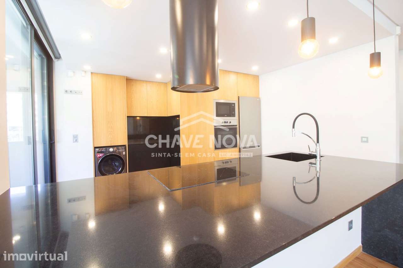 Apartamento T3+1 à venda na rua de Damião de Góis  - Porto - Grande imagem: 5/21
